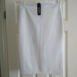 Lovely Solid White Pencil Skirt